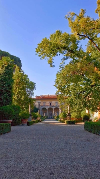 The Garden of the Palazzo Corsini al Prato in Florence, Italy, for the New Generation Festival (© Will Perrett/Alamy) mobile wallpaper