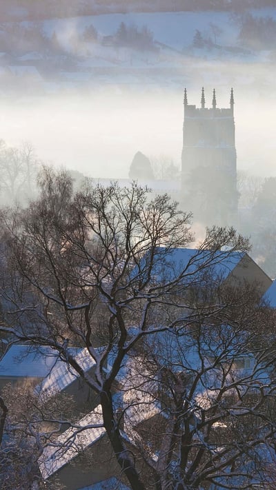 View of Wotton-Under-Edge, Cotswolds, in winter with snow (© Peter Adams Photography/Alamy Stock Photo) mobile wallpaper