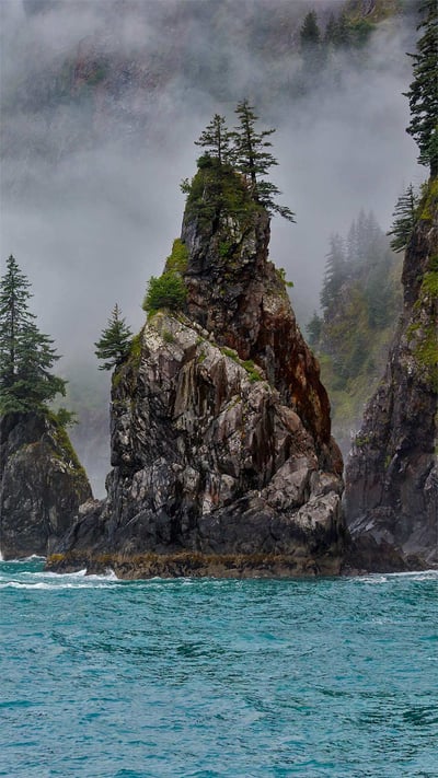 The Cove of Spires in Kenai Fjords National Park near Seward, Alaska (© Grant Ordelheide/Tandem Stills + Motion) mobile wallpaper