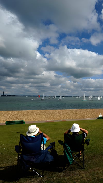 Spectators at Cowes Week 2013 in Cowes, Isle of Wight (© Alan Crowhurst/Getty Images) mobile wallpaper