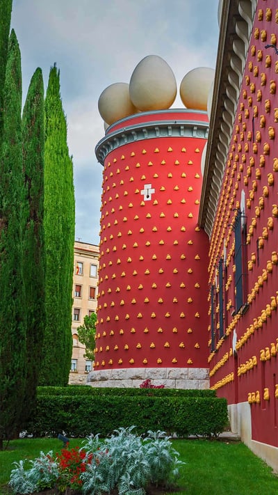 Dalí Theatre-Museum in Figueres, Spain (© Valerija Polakovska/Shutterstock) mobile wallpaper