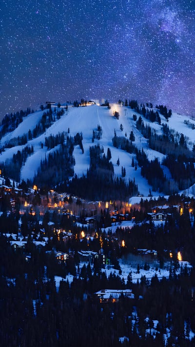 Deer Valley at dusk, Park City, Utah (© Adventure_Photo/Getty Images) mobile wallpaper
