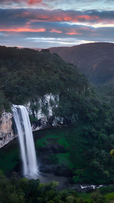 Parque do Caracol, Canela, RS (© Luís Henrique Boucault/Getty Images) mobile wallpaper