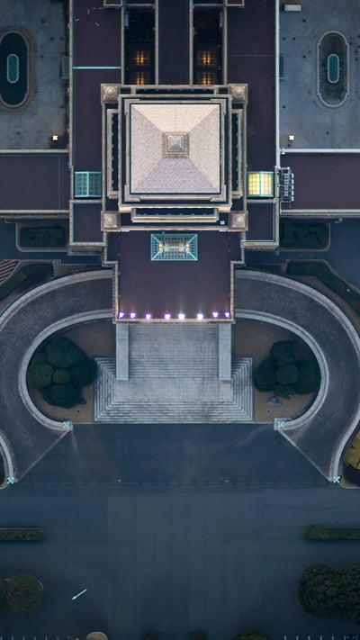 「国会議事堂」東京, 永田町 (© Michael H/Photodisc/GettyImages) mobile wallpaper