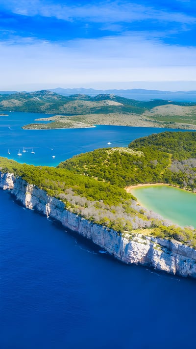Cliffs of Telašćica Nature Park, Dugi Otok Island, Croatia (© Ilija Ascic/Shutterstock) mobile wallpaper