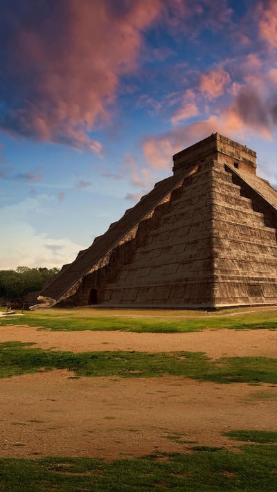 Equinox at the Temple of Kukulcan in Chichen Itza, Mexico (© Somatuscani/Getty Images Plus) mobile wallpaper