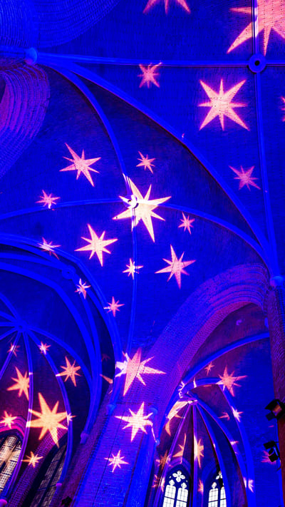 Festlich beleuchtete Marktkirche, Hannover, Niedersachsen (© picture alliance/Alamy) mobile wallpaper
