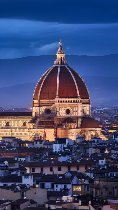 Duomo Santa Maria del Fiore at dusk, Florence, Italy (© Elena Pueyo/Getty Images) mobile wallpaper