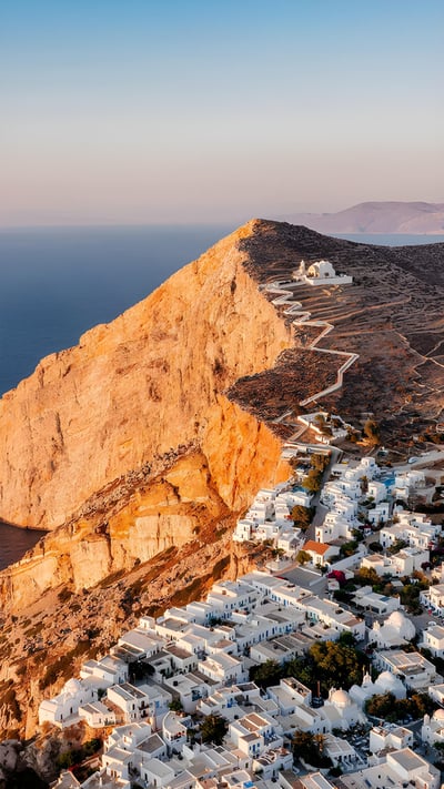 Chora, Folegandros Island, Cyclades, Greece (© Francesco Riccardo Iacomino/Getty Images) mobile wallpaper