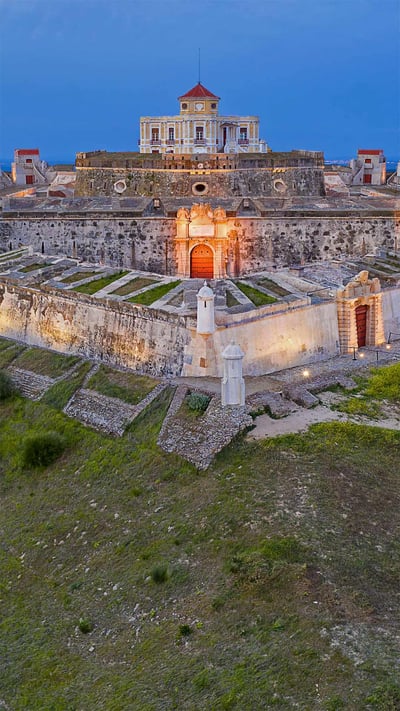 Nossa Senhora da Graça Fort near Elvas, Portugal (© Luis Pina Photography/Shutterstock) mobile wallpaper