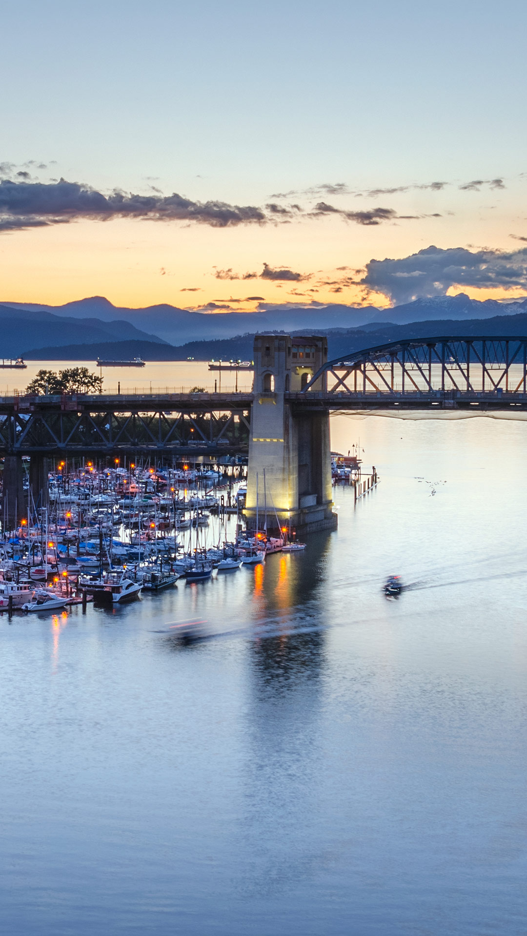 Granville Island marina in Vancouver (© Albert Pego/Shutterstock) mobile wallpaper