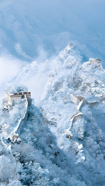 Snow on the Great Wall of China (© View Stock/Alamy) mobile wallpaper