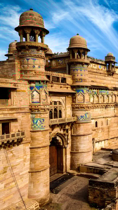 瓜廖尔堡,中央邦,印度 (© Dmitry Rukhlenko-Photos of India/Alamy) mobile wallpaper