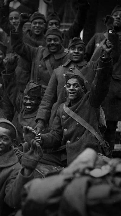 The 369th Infantry returns to New York City, 1919 (© Science History Images/Alamy) mobile wallpaper