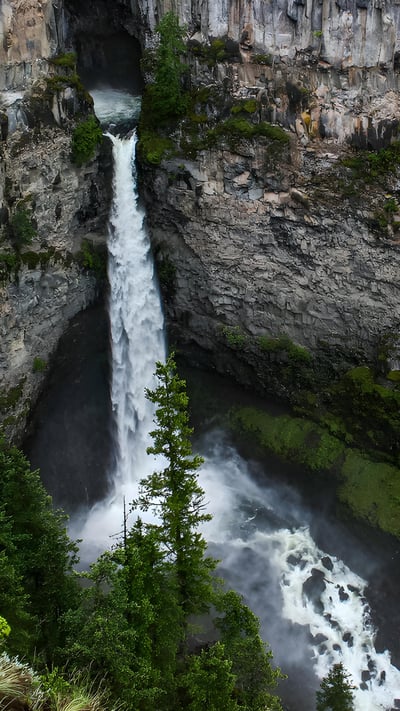 Helmcken Falls, Wells Gray Provincial Park, British Columbia, Canada (© Laurens Verhoeven/Getty Images) mobile wallpaper