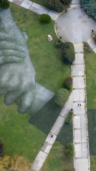 Giant land art fresco by artist Saype in Istanbul, Türkiye (© Chris McGrath/Getty Images) mobile wallpaper