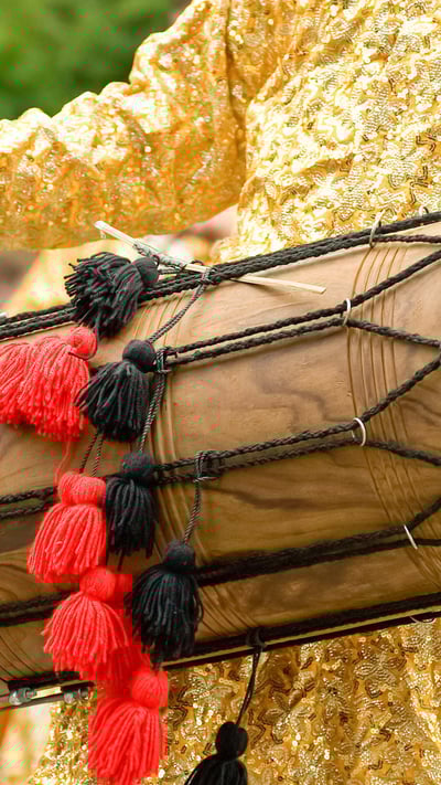 Musician playing a traditional Indian dhol (© Nelson Art/Alamy Stock Photo) mobile wallpaper