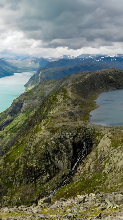 Jotunheimen National Park in Norway (© Marisa Estivill/Shutterstock) mobile wallpaper