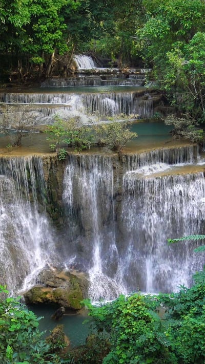 Huay Mae Khamin waterfall in Khuean Srinagarindra National Park, Thailand (© ImpaKPro/Getty Images) mobile wallpaper