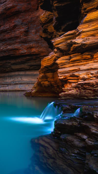 Kermits Pool, Karijini National Park, Western Australia (© Abstract Aerial Art/Getty Images) mobile wallpaper
