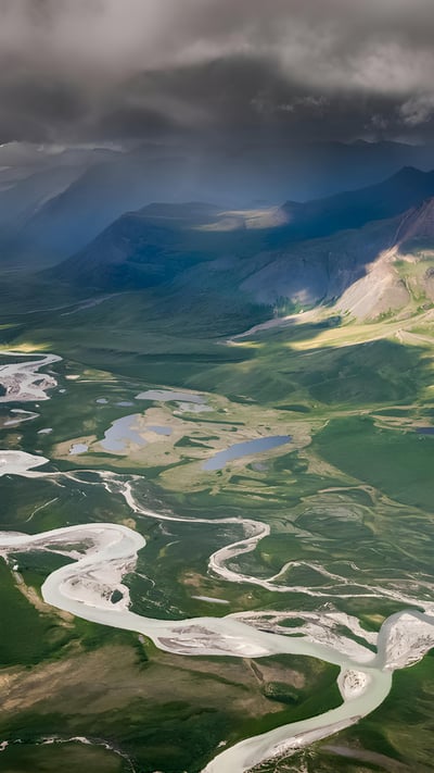 Confluence of Easter Creek and Killik River, Gates of the Arctic National Park, Alaska (© Patrick J. Endres/Getty Images) mobile wallpaper