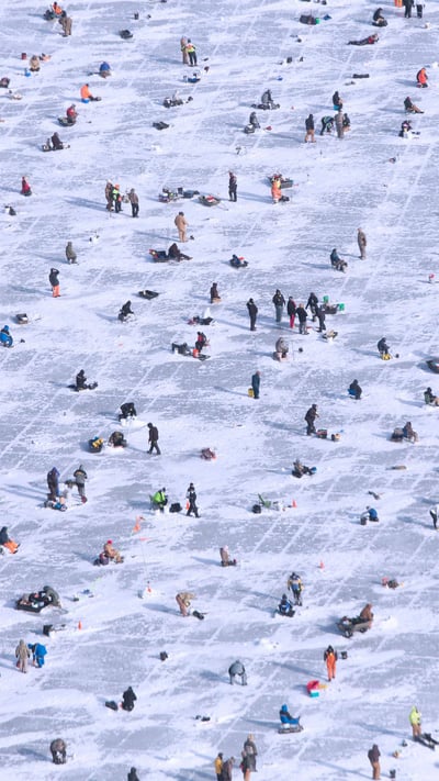 People ice fishing on Gull Lake in Brainerd, Minnesota (© Robert Benson/Cavan) mobile wallpaper