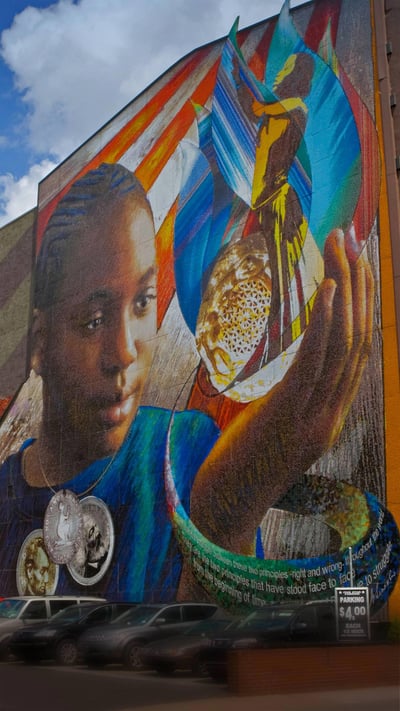 'Legacy' mural painted by Josh Sarantitis and Eric Okdeh within the Mural Arts Program in Philadelphia, Pennsylvania (© Vespasian/Alamy) mobile wallpaper