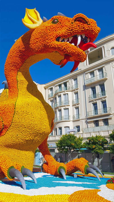 The 2019 Lemon Festival in Menton, France (© Mandoga Media/Alamy) mobile wallpaper