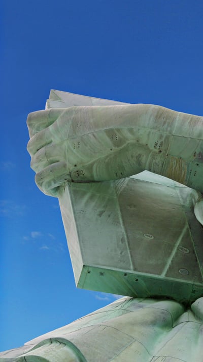 Detail of the Statue of Liberty, on Liberty Island, New York (© Judy Dillon/Getty Images Plus) mobile wallpaper