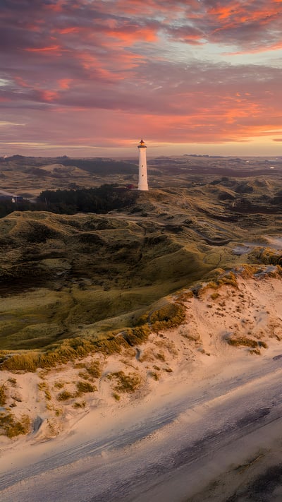 Lyngvig Lighthouse, Hvide Sande, Denmark (© Caroline Brundle Bugge/Getty Images) mobile wallpaper