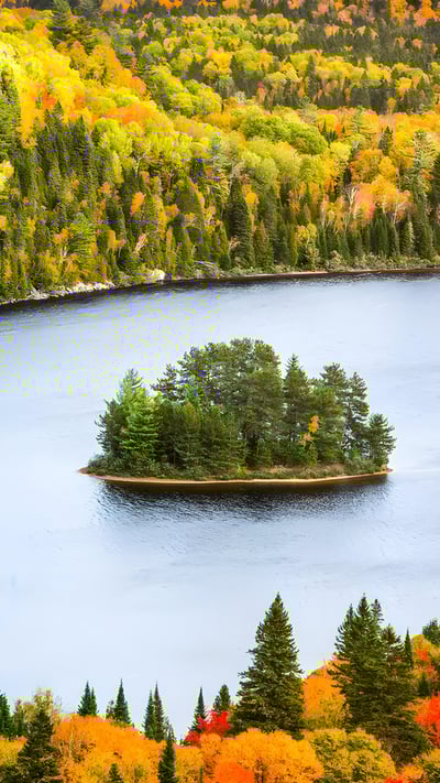 The Wapizagonke Lake in La Mauricie National Park, Quebec (© Instants/Getty Images) mobile wallpaper