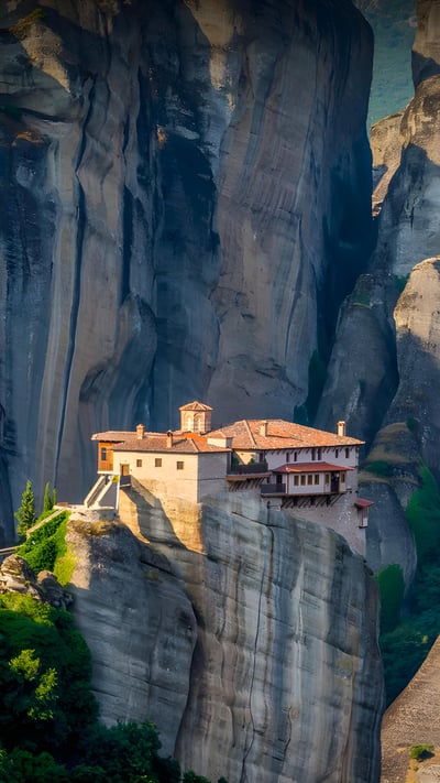 Roussanou Monastery, Meteora, Thessaly, Greece (© Marius Roman/Getty Images) mobile wallpaper