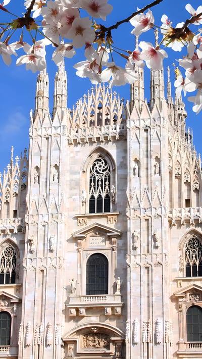 Duomo di Milano, Milano, Lombardia (© Tupungato/Getty Images) mobile wallpaper