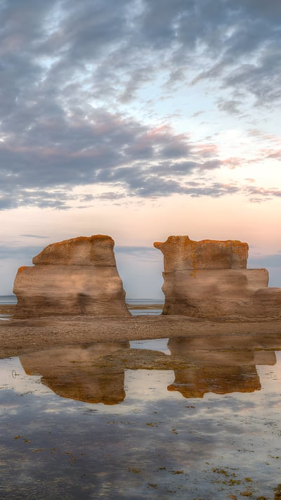 Monoliths of the Mingan Archipelago, Quebec (© David Boutin Photography/Getty Images) mobile wallpaper