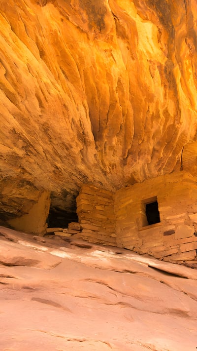 House on Fire Ruin in Mule Canyon, Cedar Mesa, Utah (© Pete Lomchid/Getty Images) mobile wallpaper