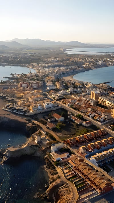 La Manga del Mar Menor, Región de Murcia, España (© Alex Tihonov/Getty Images) mobile wallpaper