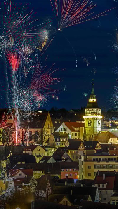 Fireworks for New Year's Eve in Backnang, Germany (© Lilly/Alamy) mobile wallpaper