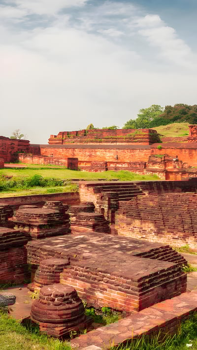 Nalanda mahavihara, Bihar (© bambam kumar jha/Getty Images) mobile wallpaper