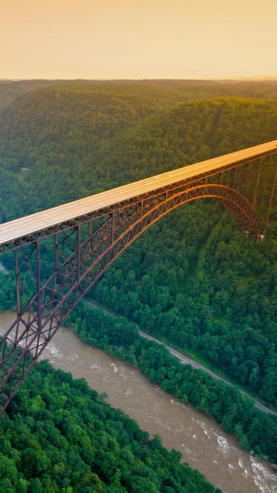 New River Gorge Bridge in the New River Gorge National Park and Preserve, West Virginia (© Entropy Workshop/iStock/Getty Images Plus) mobile wallpaper