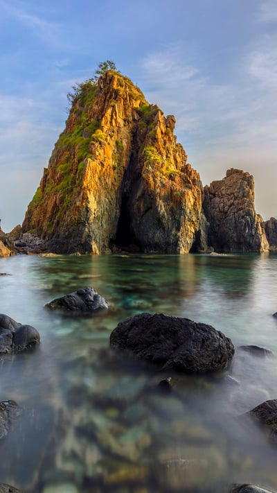 Nha Phu Bay, Nha Trang, Vietnam (© Thang Tat Nguyen/Getty Images) mobile wallpaper