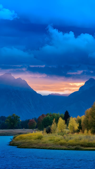 Oxbow Bend on the Snake River, Grand Teton National Park, Wyoming (© DanitaDelimont.com/AWL Images/SuperStock) mobile wallpaper
