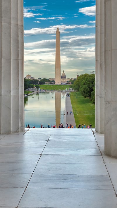 The Washington Monument seen from the Lincoln Memorial in Washington, DC (© lucky-photographer/Getty Images) mobile wallpaper