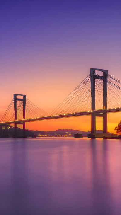 维戈的兰德大桥,西班牙 (© Julio Conde/Getty Images) mobile wallpaper