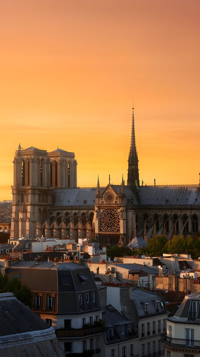 Notre-Dame Cathedral, Paris, France (© Julien Fromentin/Getty Images) mobile wallpaper