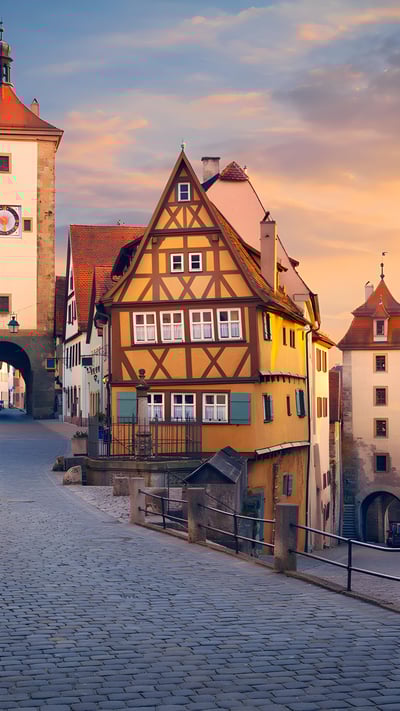 Rothenburg ob der Tauber, Bavaria, Germany (© RudyBalasko/Getty Images) mobile wallpaper