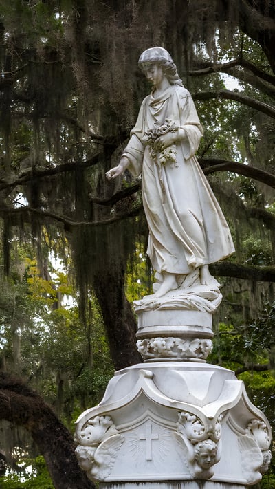Bonaventure Cemetery, Savannah, Georgia (© Kelly vanDellen/Alamy) mobile wallpaper