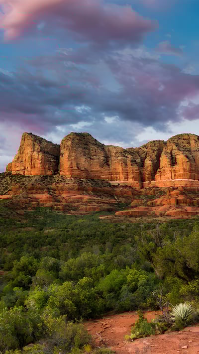 Red rock formations, Sedona, Arizona (© Jim Ekstrand/Alamy) mobile wallpaper
