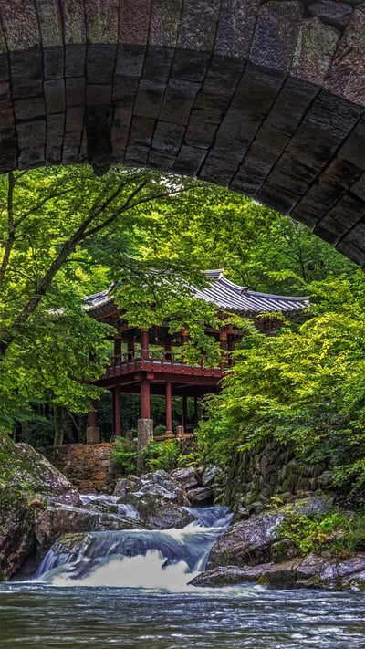 Seungseon Bridge at Seonam Temple in Jogyesan Provincial Park, South Korea (© Aaron Choi/Getty Images) mobile wallpaper