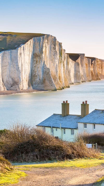 Seven Sisters cliffs, East Sussex, England (© Paul Daniels/Alamy) mobile wallpaper
