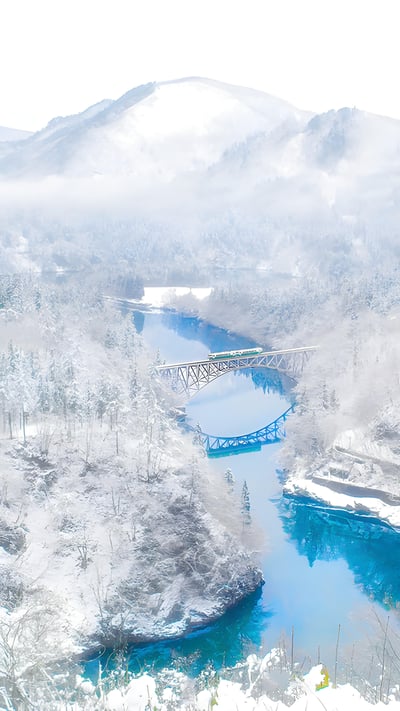 Daiichi Tadami River Bridge, Fukushima prefecture, Japan (© DoctorEgg/Getty Images) mobile wallpaper